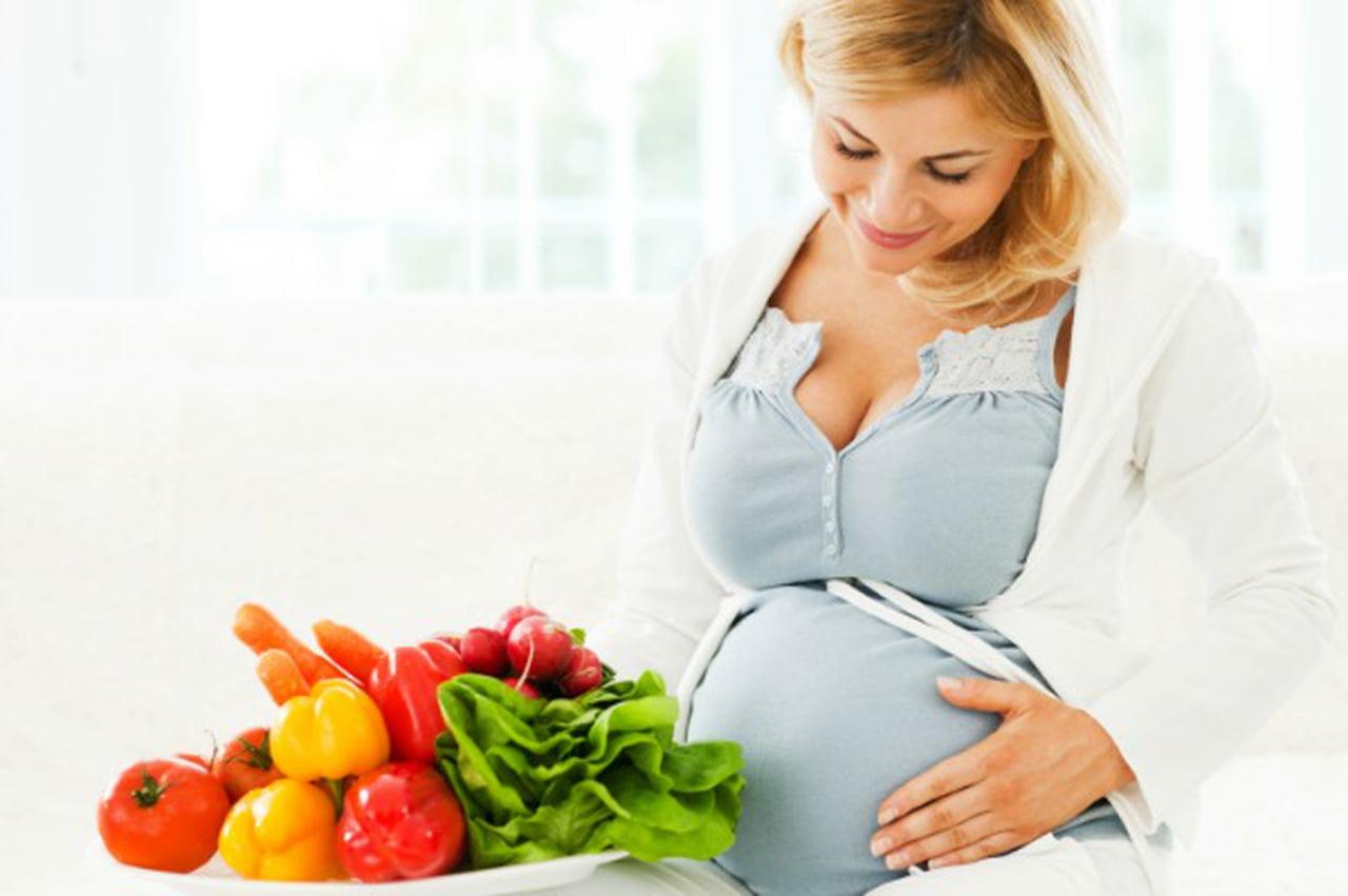 10637 3 اطعمة مفيدة للحامل , اهمية الاطعمة المفيدة الجنين والحامل غرامي كويتية